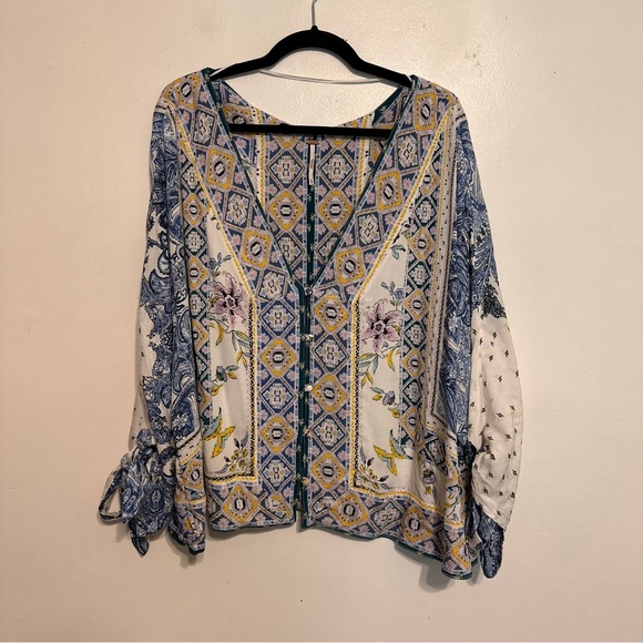 Free People Catch Me If You Can Floral Boho Patchwork Top Size XL - Picture 2 of 6